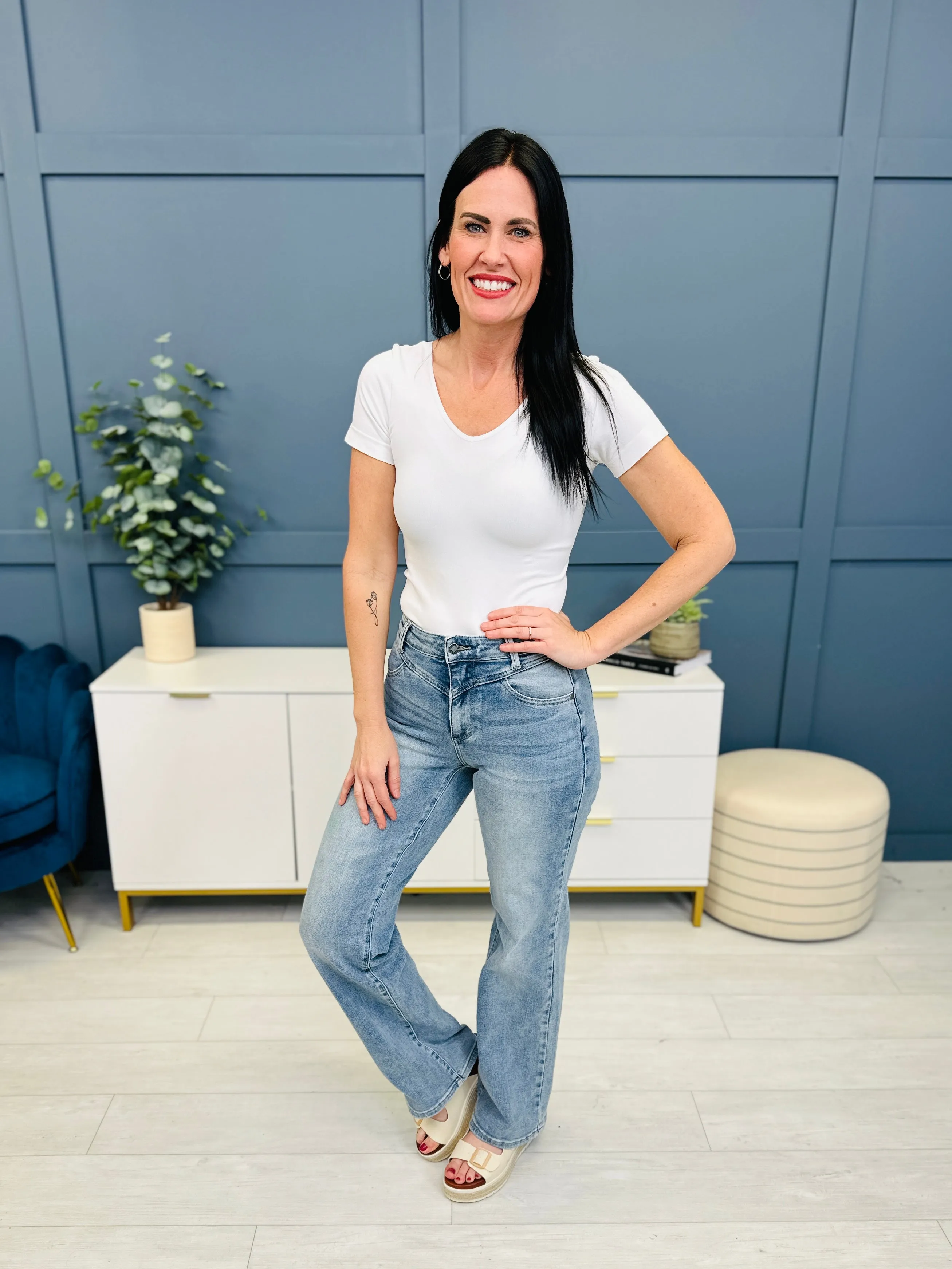 Judy Blue Eyes Wide Open Wide Leg Jeans in Reg/Curvy