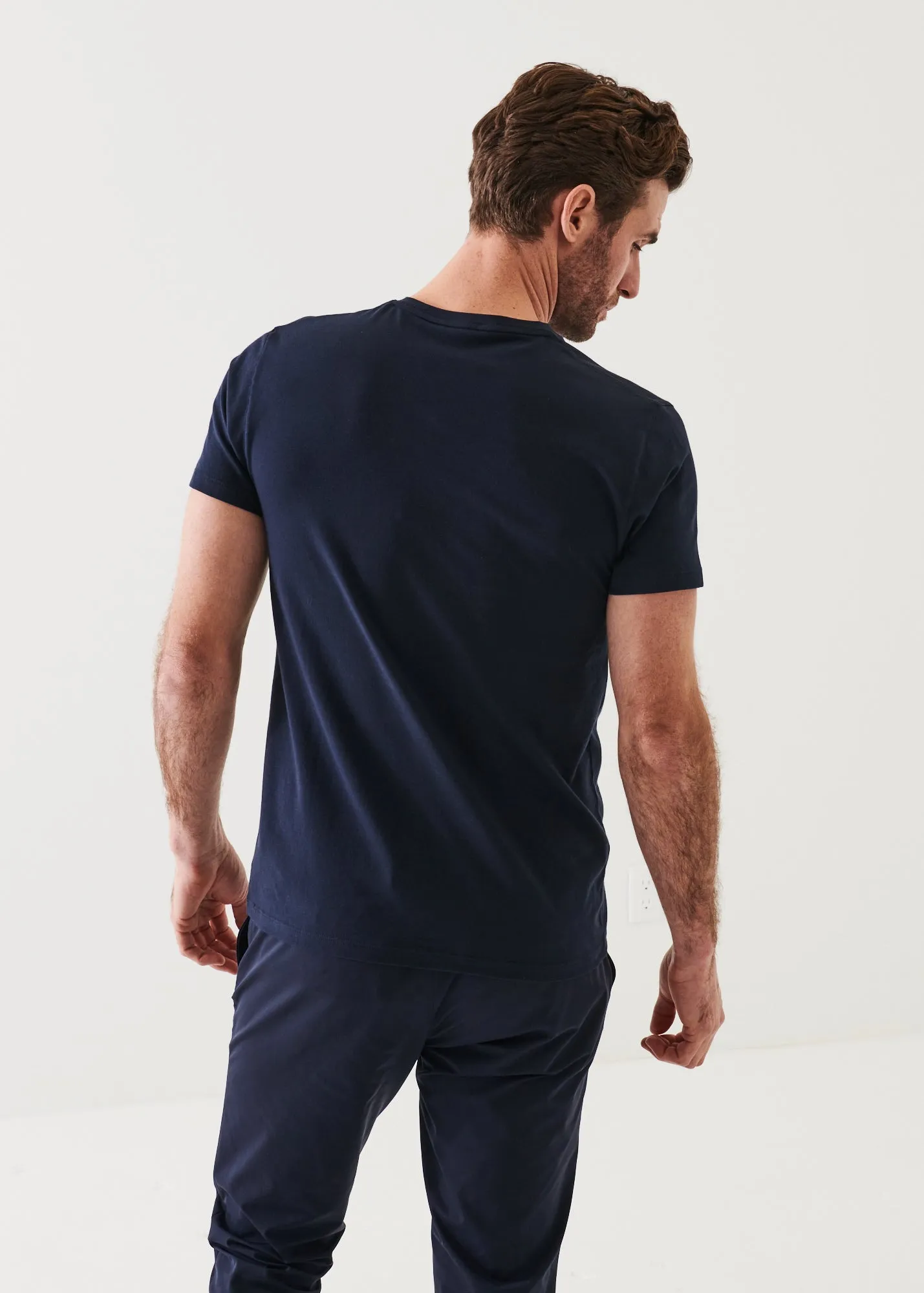 PIMA COTTON STRETCH V-NECK T-SHIRT