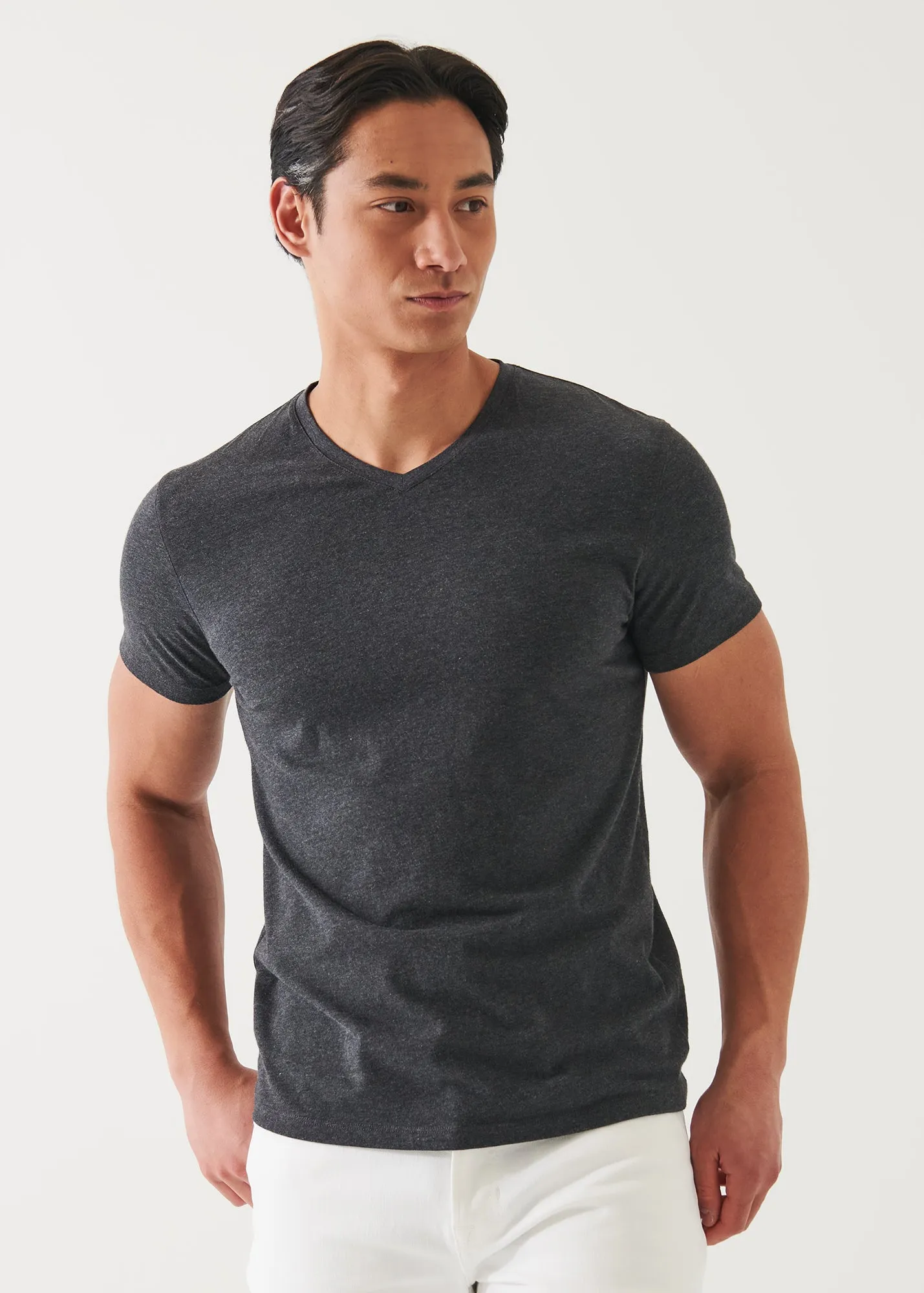 PIMA COTTON STRETCH V-NECK T-SHIRT