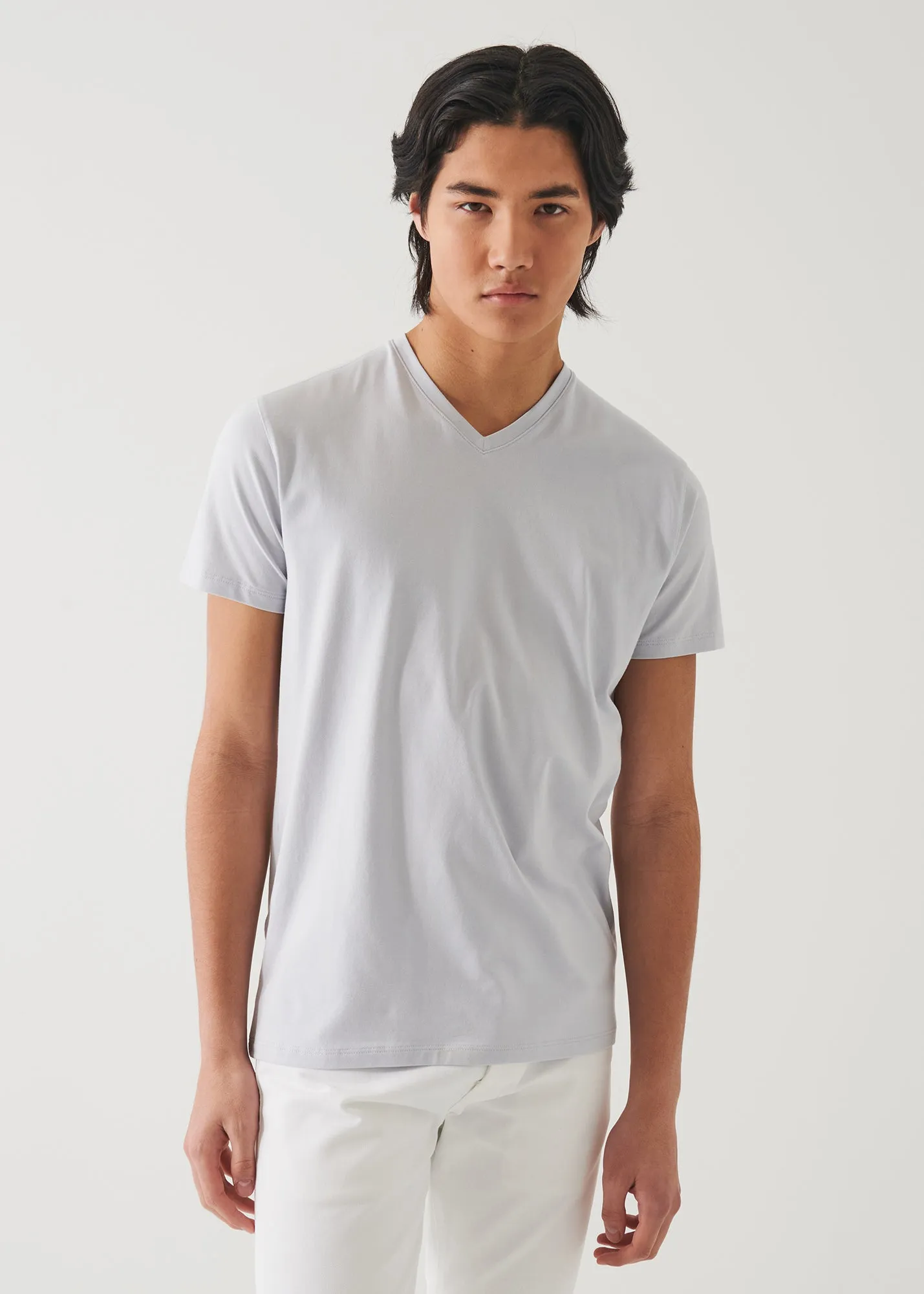 PIMA COTTON STRETCH V-NECK T-SHIRT