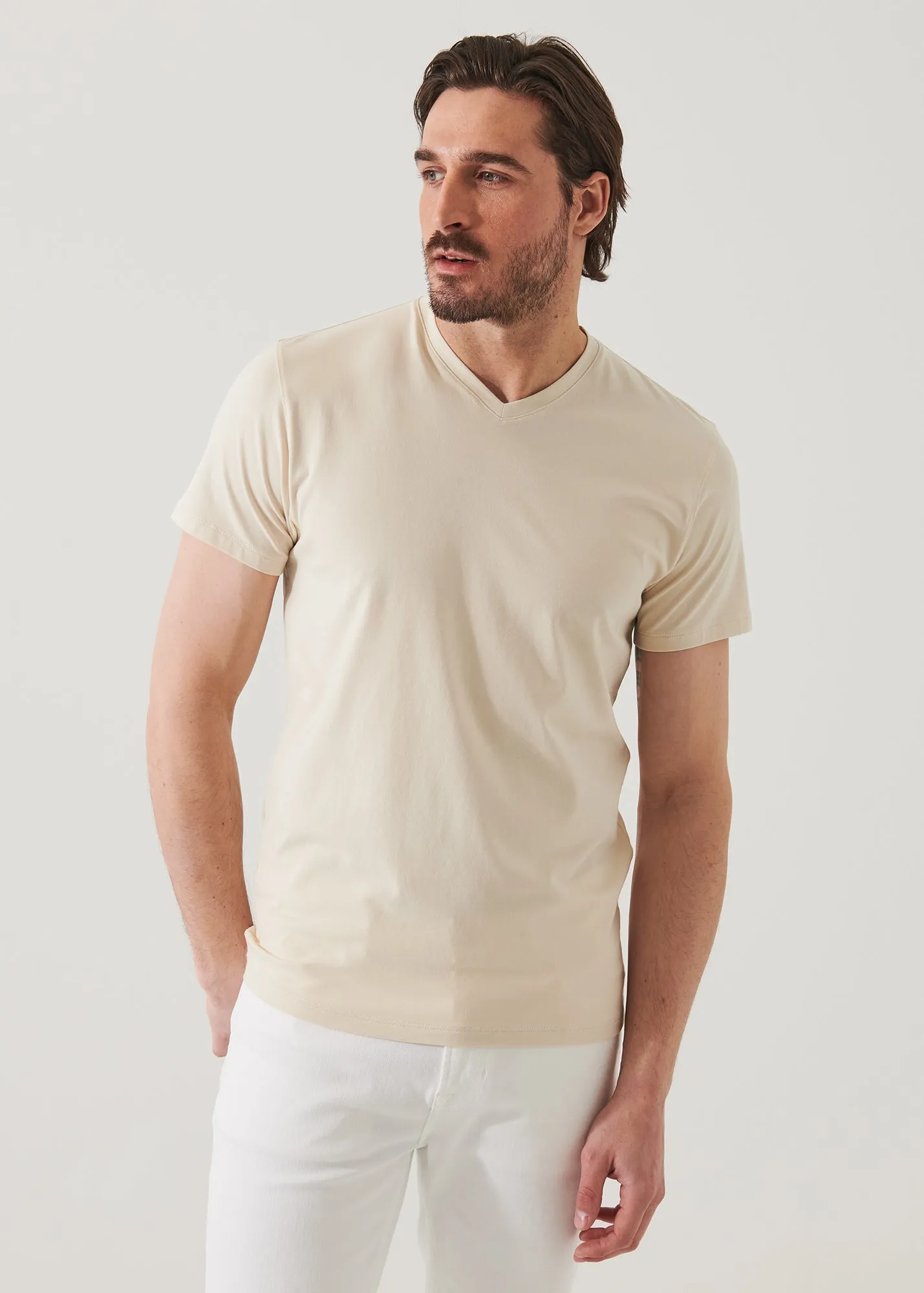 PIMA COTTON STRETCH V-NECK T-SHIRT