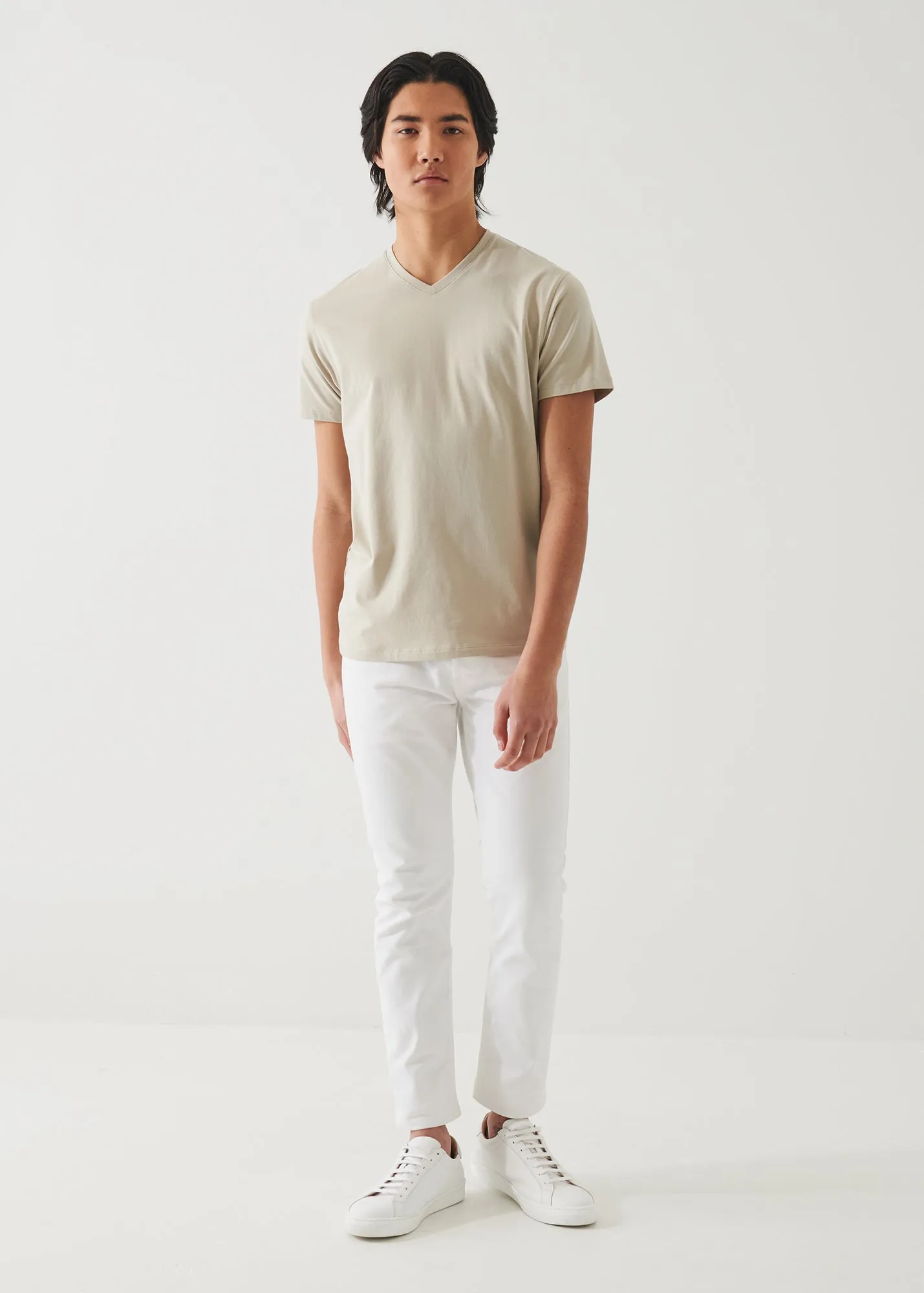 PIMA COTTON STRETCH V-NECK T-SHIRT