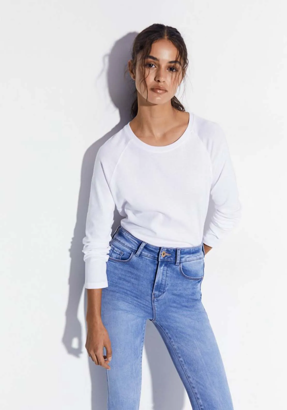 Ultra Slim High Rise Short Jeans